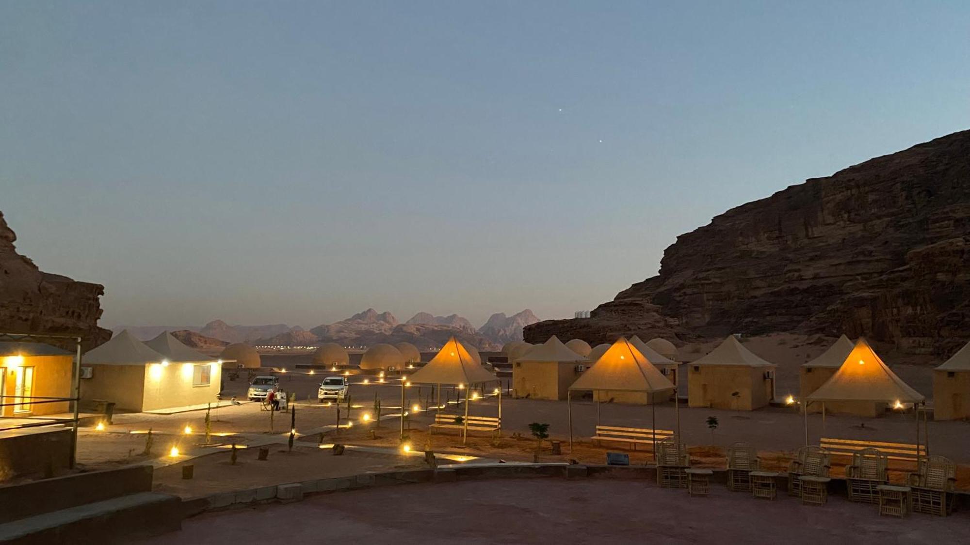 Rum Luxury Camp Wadi Rum Exterior foto