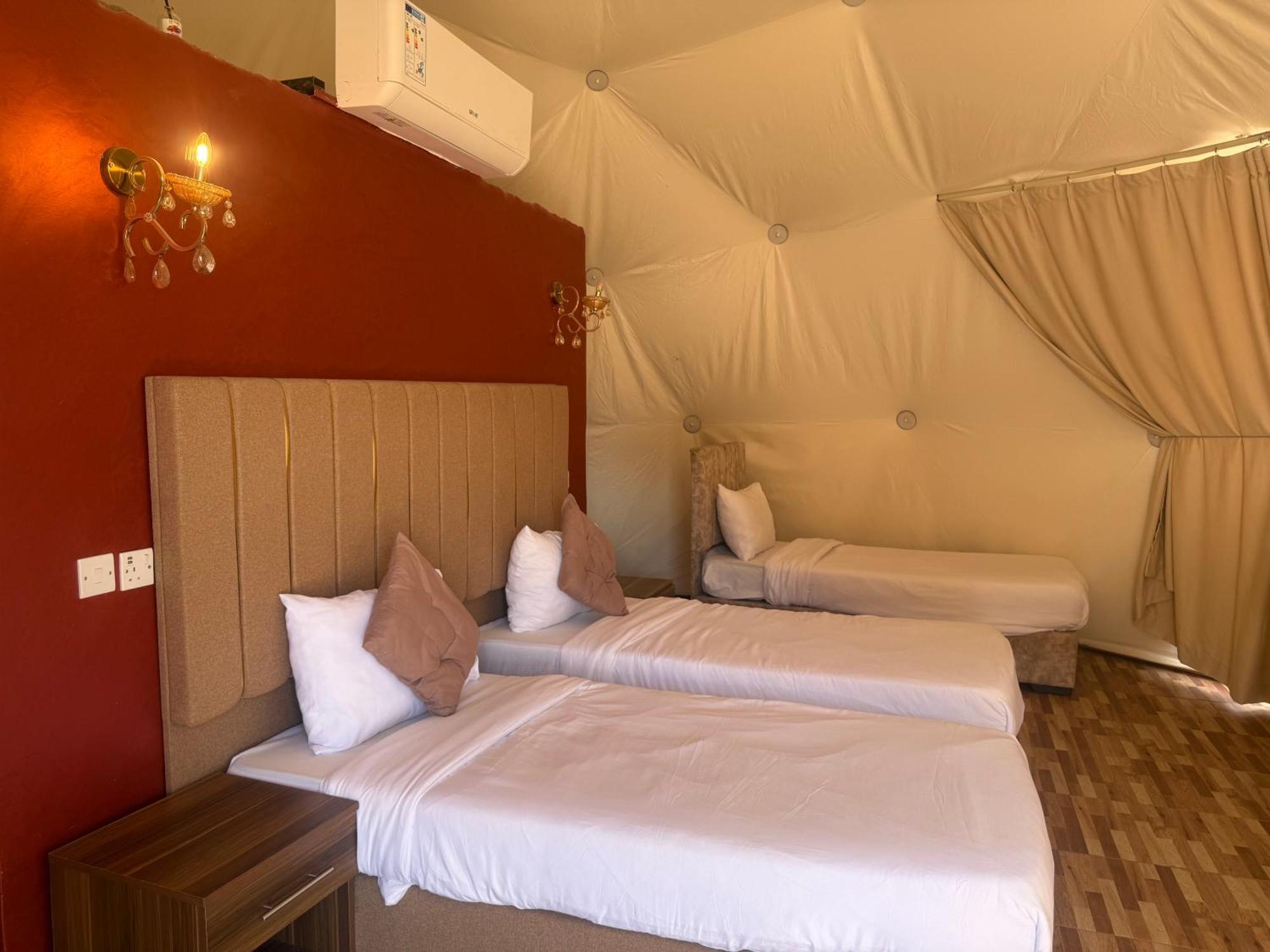 Rum Luxury Camp Wadi Rum Exterior foto